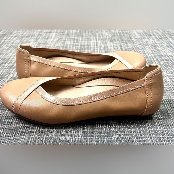 Vionic Carol Tan Leather Ballet Flats - Picture 5 of 10